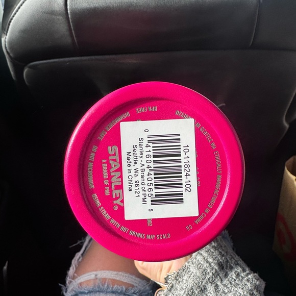 Limited Addition Valentine’s Day Stanley 40oz - Picture 2 of 2